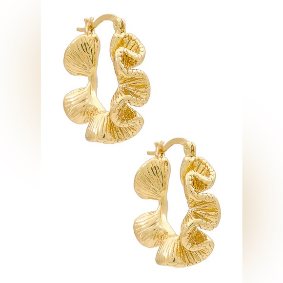 New 18K Gold Plated Ruffled Wave Hoop Earrings Textured Surface Hinge Closure - Picture 3 of 10